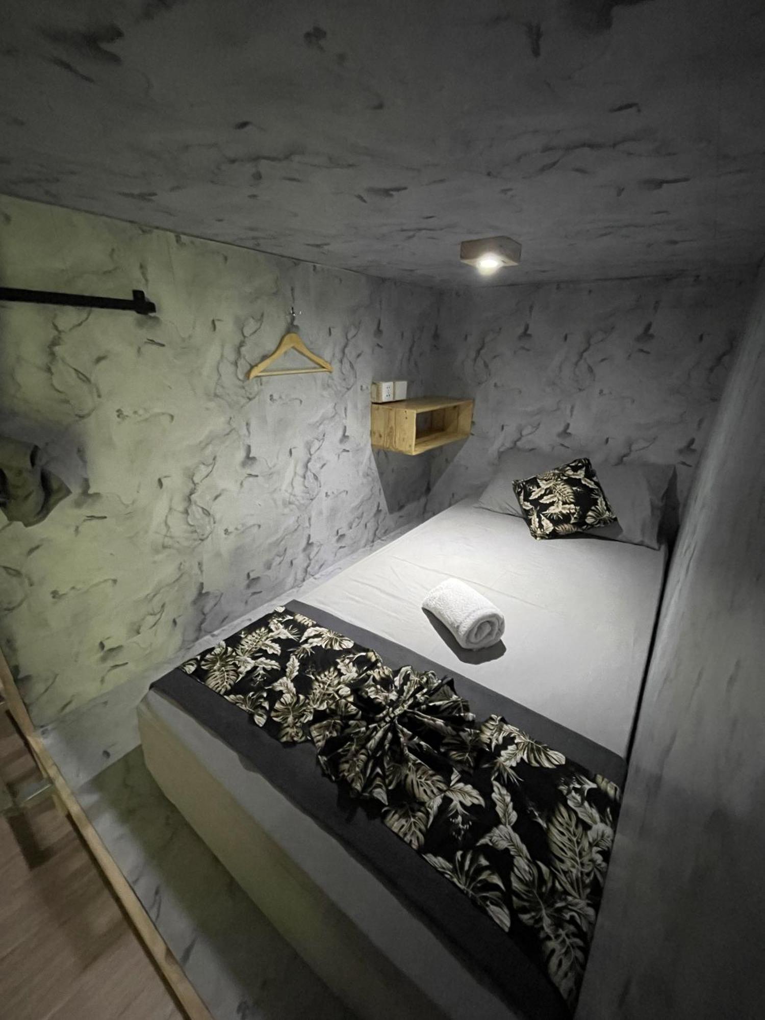 Pedidi Penida Hostel Batununggul Экстерьер фото