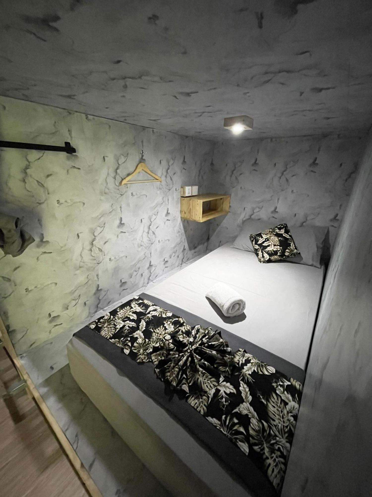 Pedidi Penida Hostel Batununggul Экстерьер фото