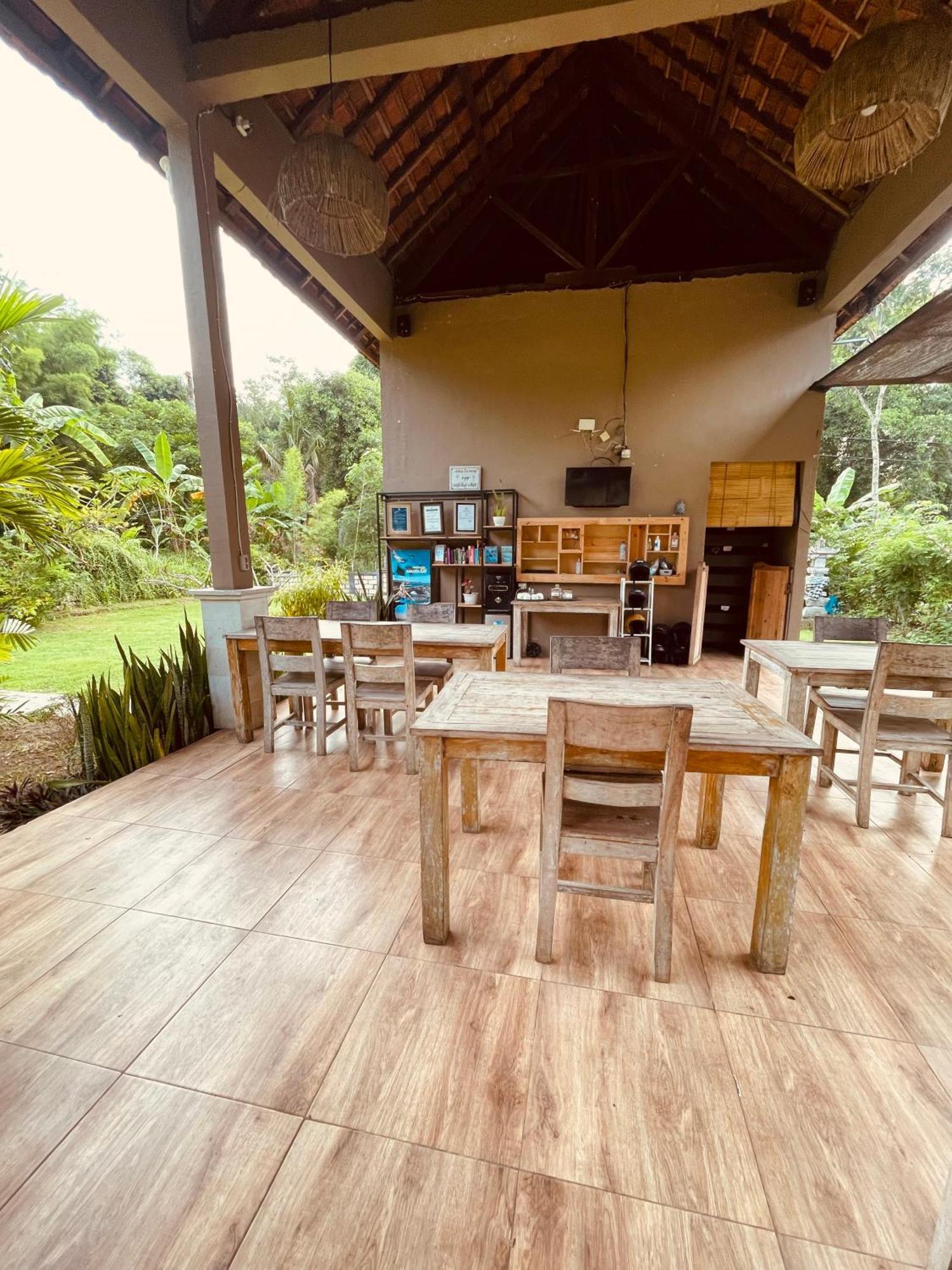 Pedidi Penida Hostel Batununggul Экстерьер фото