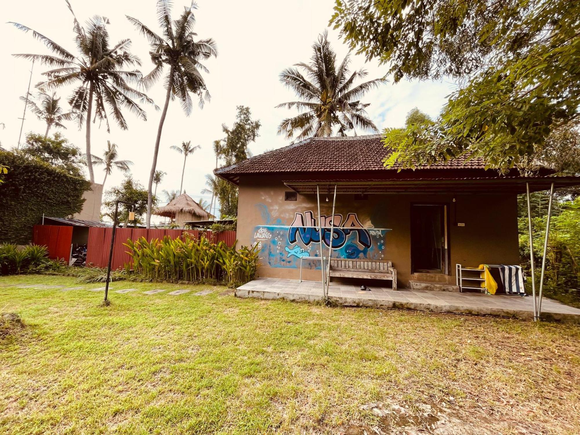 Pedidi Penida Hostel Batununggul Экстерьер фото